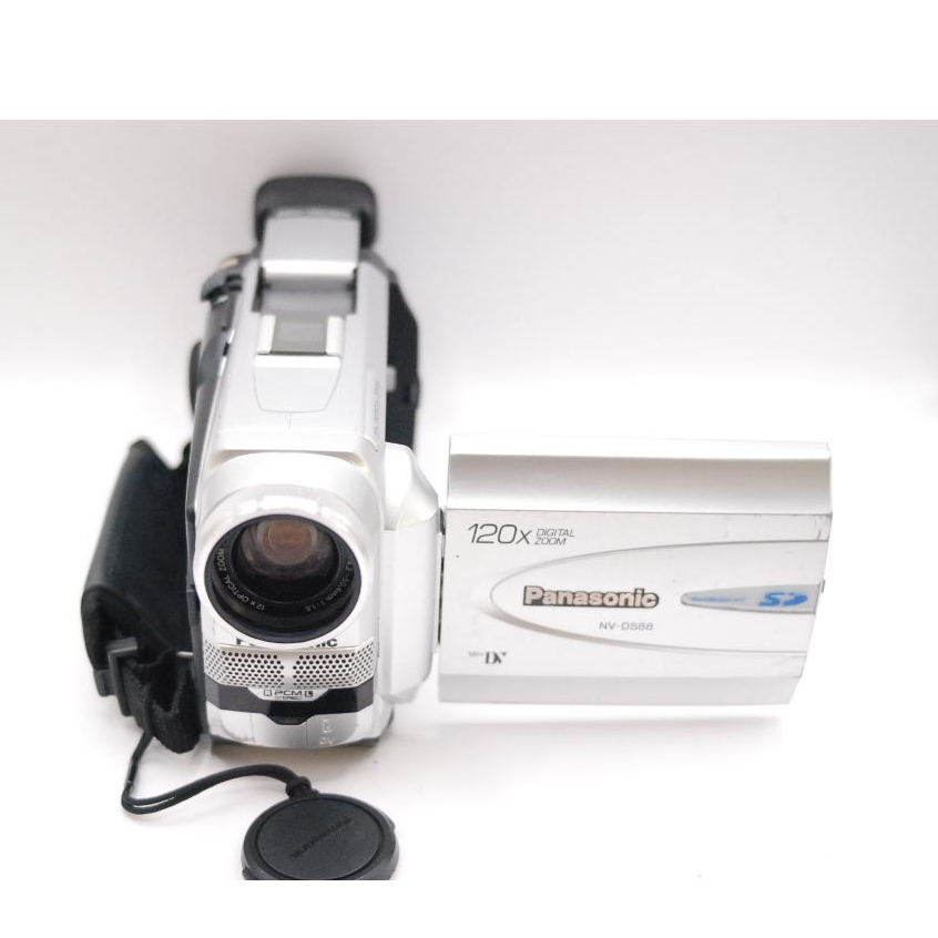 Máy Quay Phim MiniDV Panasonic NV-DS88 – Ống Kính Siêu Thu Sáng f