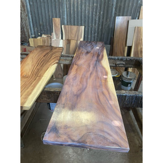 Gỗ me tây: 30 x 160 x 3.4cm (Sơn 1 mặt)