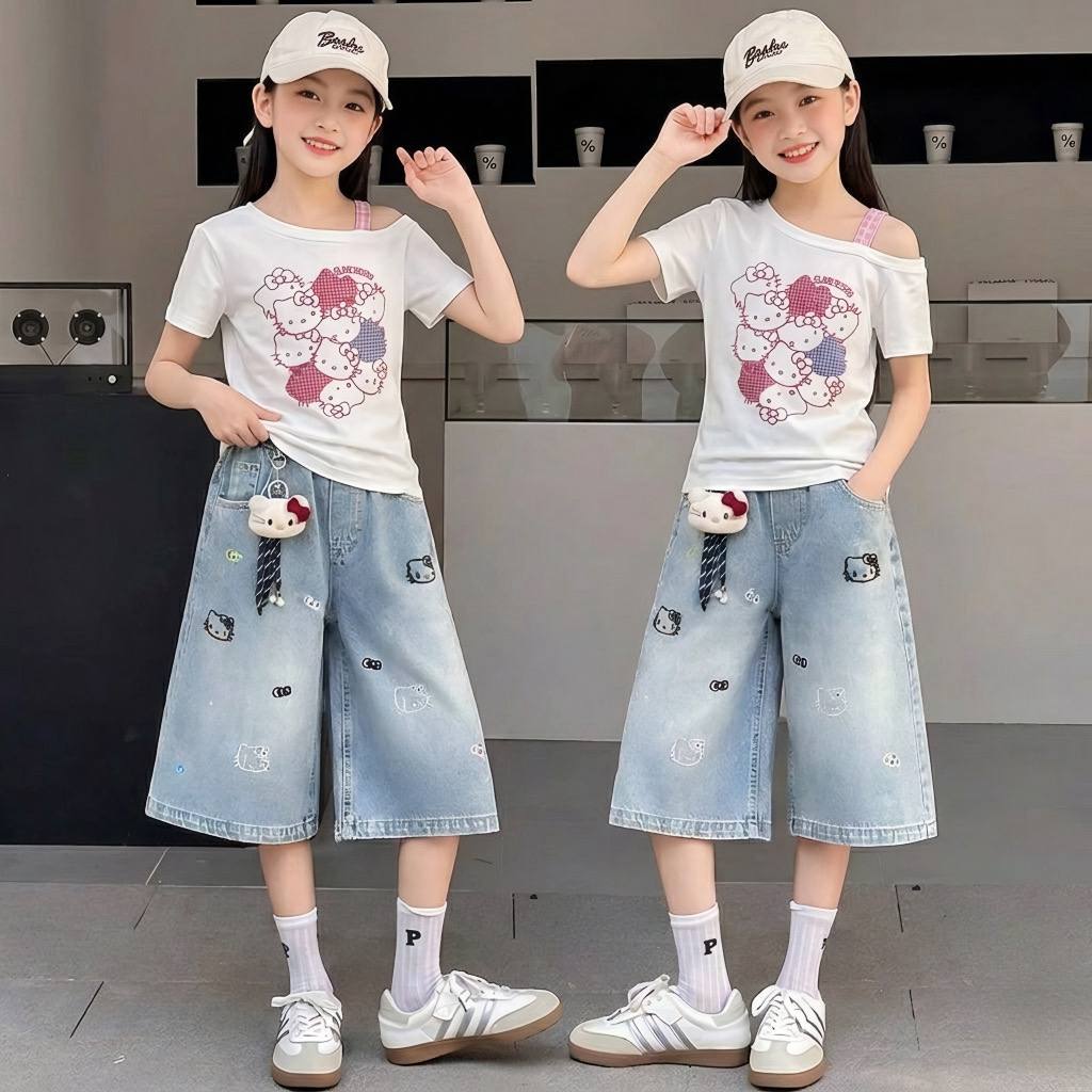 Áo kitty nhỏ vai lệch mix dây caro cho bé gái size đại BEESHOP H26086