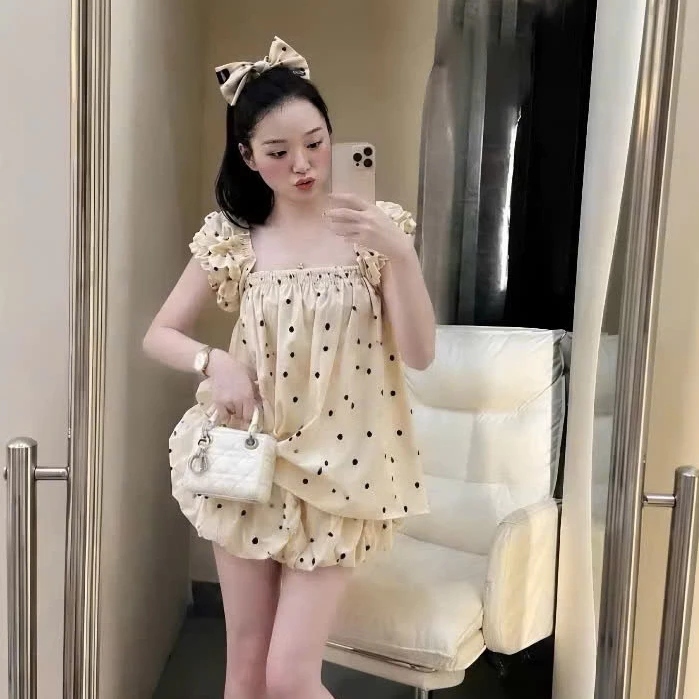 (Sẵn Hỏa Tốc) Set Hai Dây Tiểu Thư Tay Bèo Áo Babydoll Cổ Vuông Quần Short Bí Phồng - Đồ Đôi Mẹ Và Bé Gái