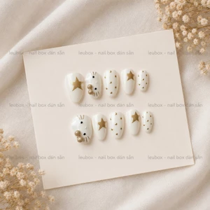 Móng giả dán sẵn, nail box thiết kế hello kitty màu trắng sữa hoạ tiết chấm bi style cute LEUBOX