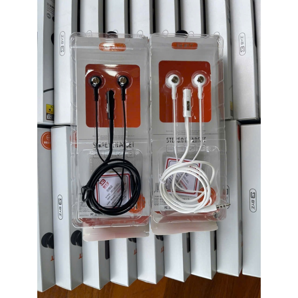 Tai Nghe BYZ SE519A Có Dây In Ear Mic Tích Hợp Nút Bấm Điều Khiển Âm Thanh Đen Trắng