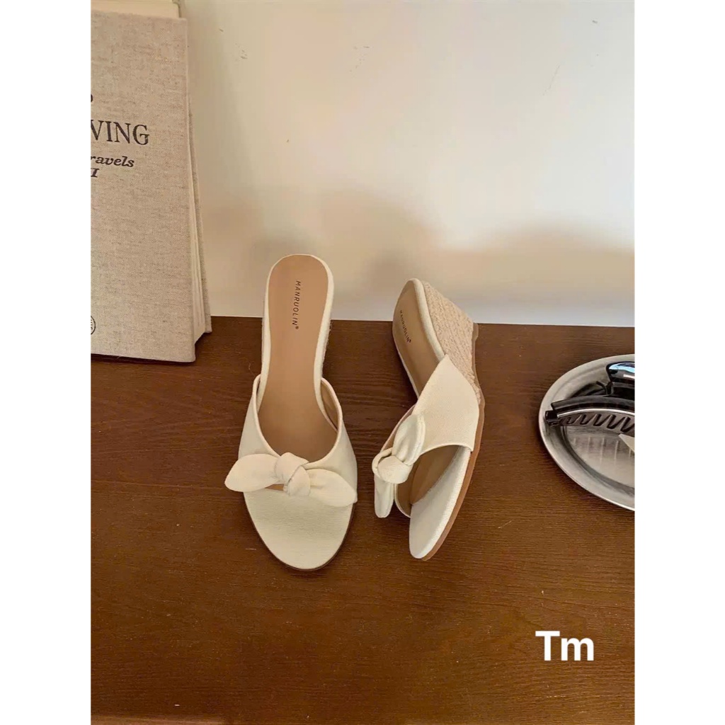 cao gót xuồng nơ chất liệu lụa xatin đi lên chân siêu sang đế xuồng cực dễ đi, mix cùng maxi đi biển hay đi làm đi chơi