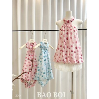 Áo cổ yếm chất liệu tơ xốp hoạ tiết nổi bật siêu mát chất liệu mềm mại mát mẻ dành cho chị em xinh - Baotrang.clothes