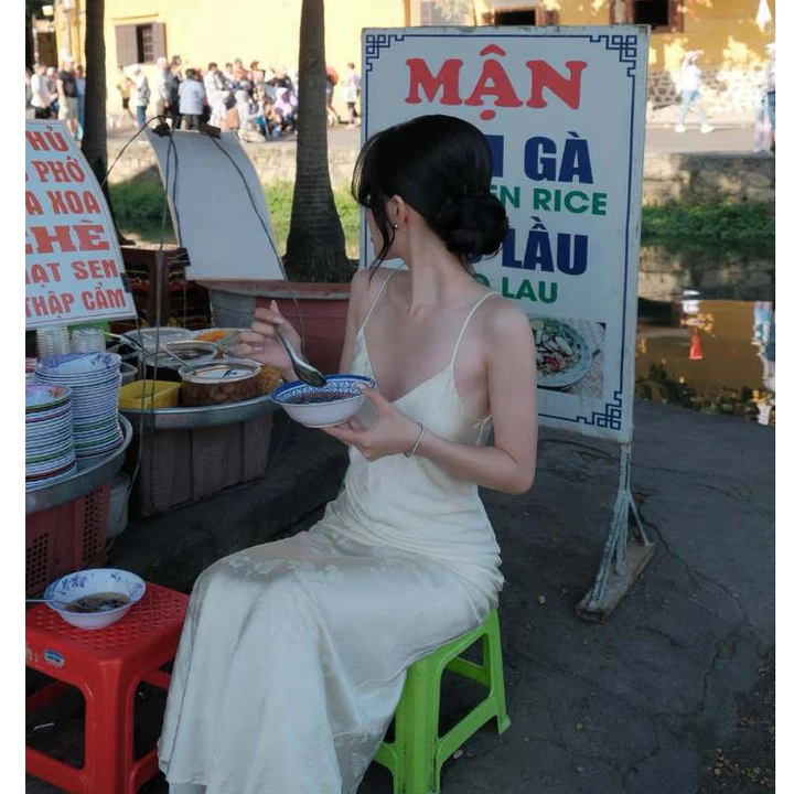 Đầm lụa Váy lụa cổ tim, Váy lụa dáng dài Hàn Châu 1 lớp không mút