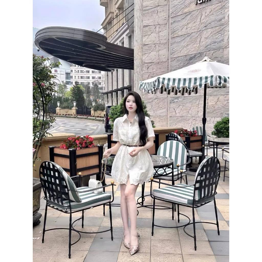 Váy sơ mi trắng thêu đục lỗ dáng xòe ngắn tay kèm đai cổ đức thanh lịch nàng thơ HCOM26093