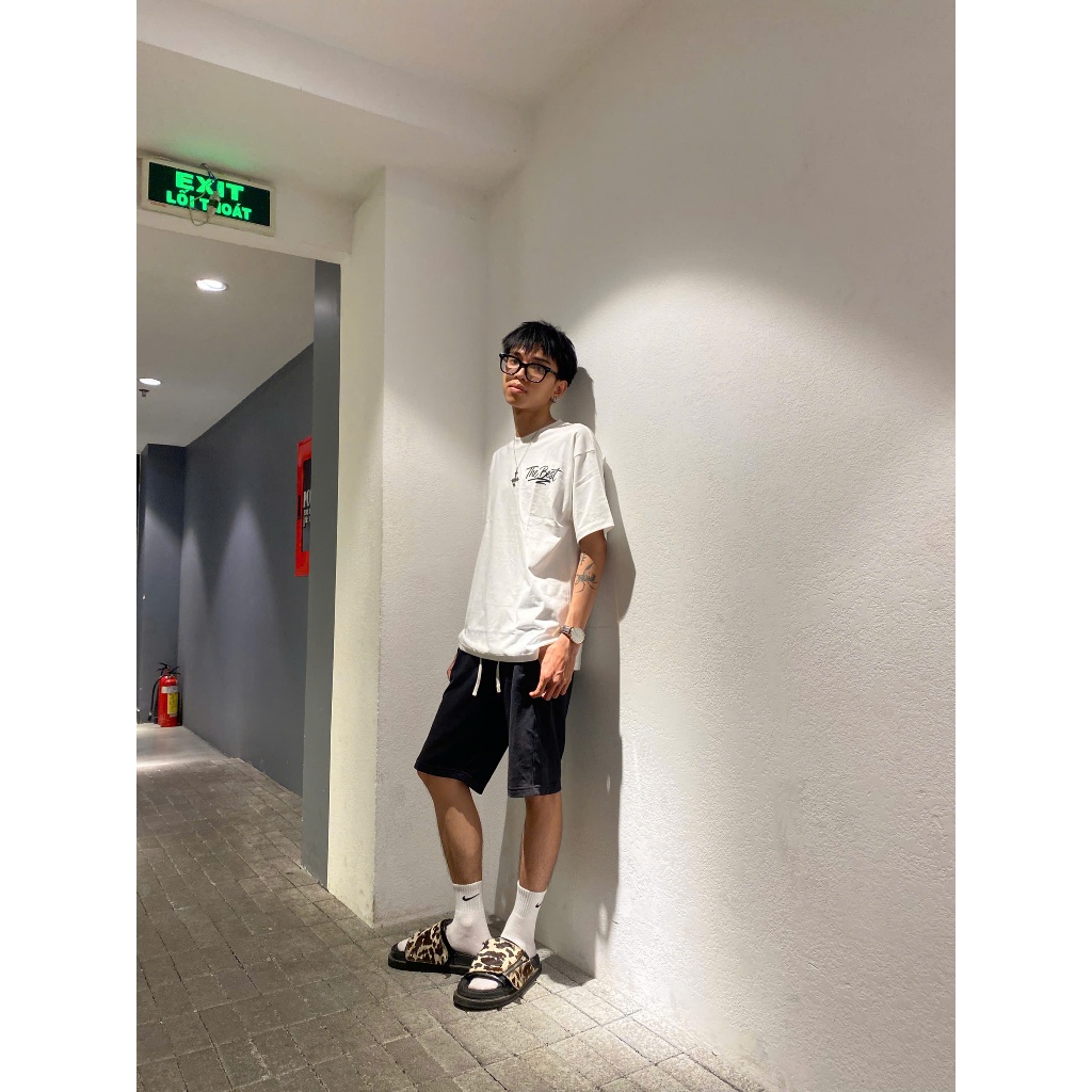 Áo thun The Best Simple Oversize 100% cotton - Thiết kế Oversize, chất liệu 100% cotton, phong cách thời trang