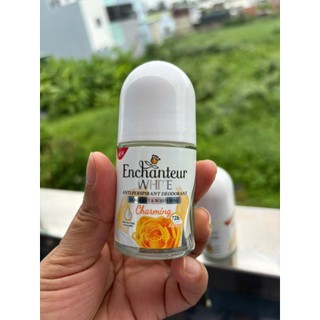 Combo 2 Chai Lăn khử mùi trắng da Enchanteur White Charming 25ml-Chai Dạng sữa