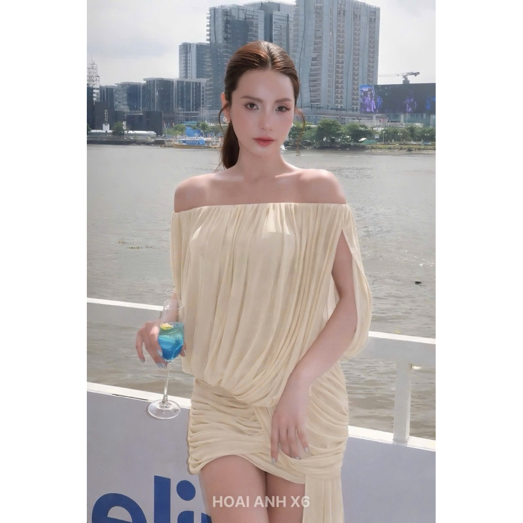 Đầm lưới trễ vai phối tà ba màu nâu - hồng - kem SM