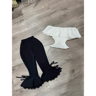 Set 2 món áo chấm bi ôm in thỏ + quần ống loe phối ren hottrend