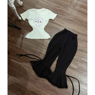 Set 2 món áo chấm bi ôm in thỏ + quần ống loe phối ren hottrend