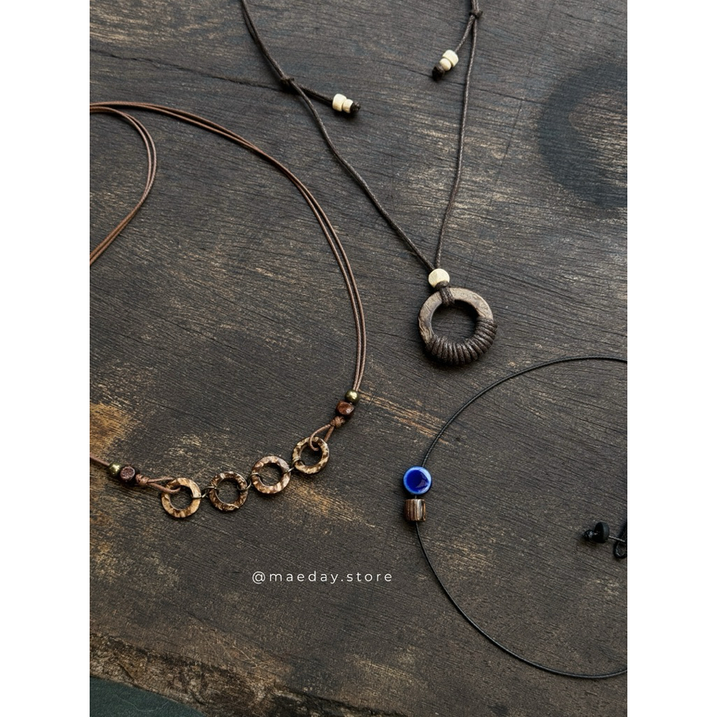 Vòng cổ Kuma - dây chuyền khoen gỗ tròn nối nhau vintage tuỳ chỉnh kích thước