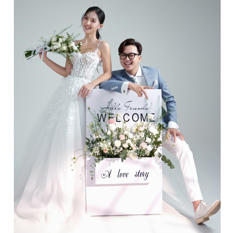 Bảng Welcome Đám Cưới Hộp Hoa 3D Formex Cao Cấp In Tên Theo Yêu Cầu