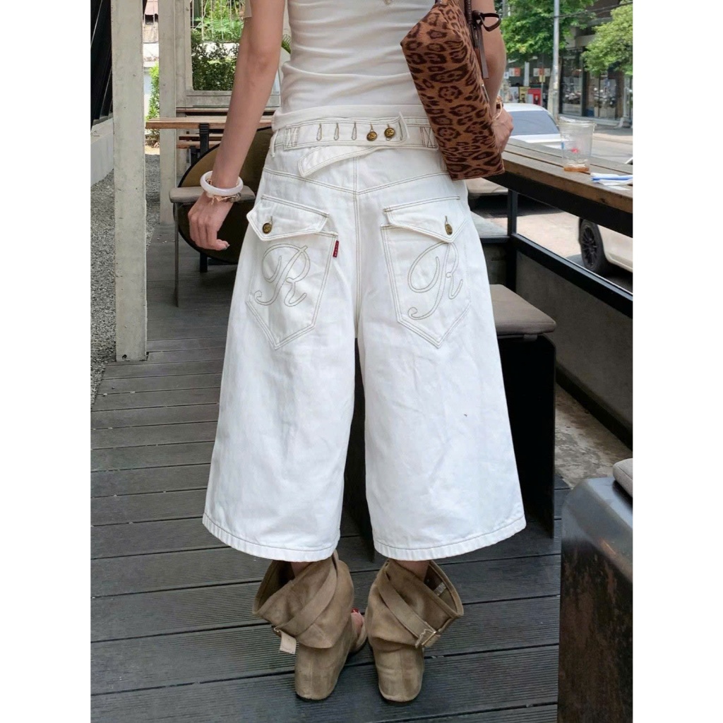Quần short capri kaki ống rộng dáng lửng màu trắng túi thêu hiphop QJL005 - Tiktik