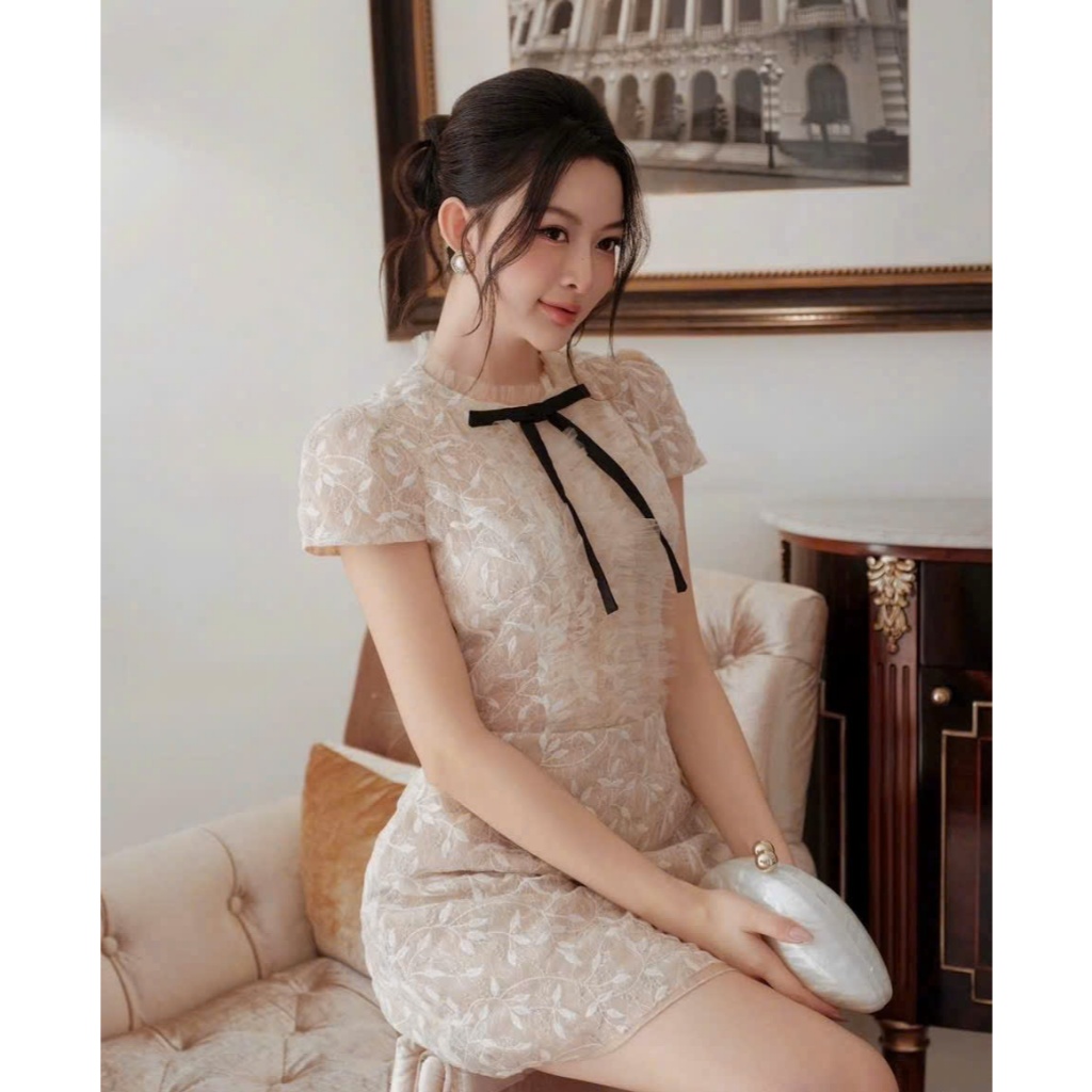 Váy ren 3 lớp hoa nổi cao cấp