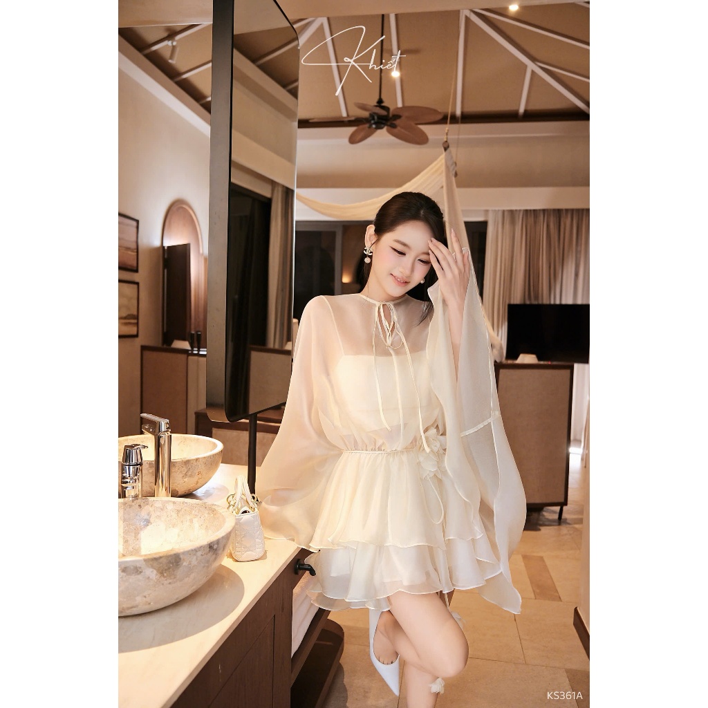 Set váy tơ hàn kem phối chân váy xoè phong cách bay bổng, có kèm bra KS361A