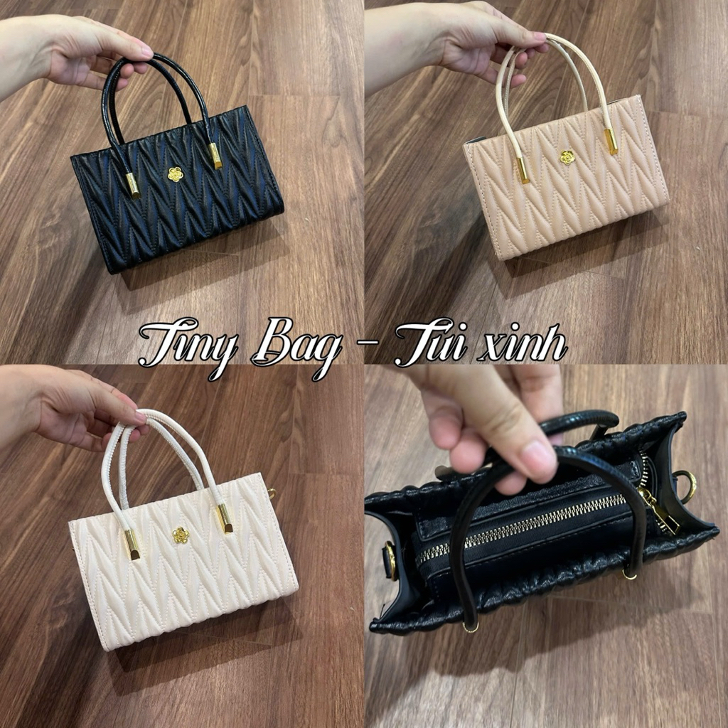 (Full-Box) Túi xách dáng ngang vân gấp đính hoa trà size 20cm kèm dây đeo chéo