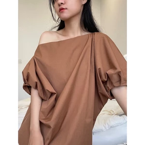 AUTUMN - Amber Shirt - Áo lệch vai chất vải kate tre