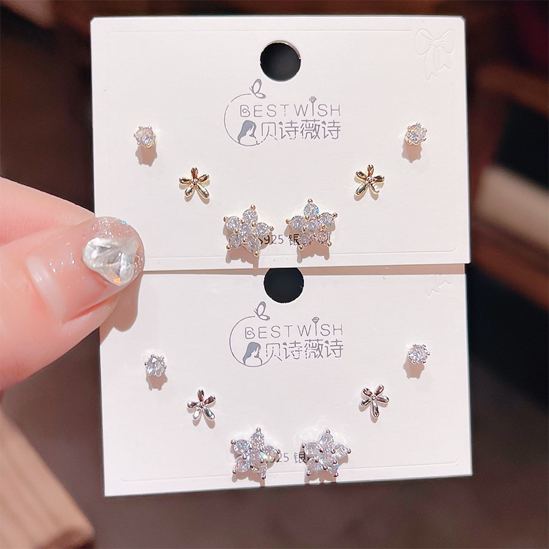 V.I.T Accessories | Set bông tai sao đính đá 6 chiếc (2 màu)