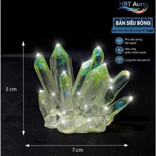 Tinh Thể Xanh Lá Nhạt Ánh Kim