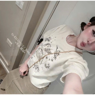 LT - Áo len cổ tròn cộc tay knit hình thêu ngựa xinh free size 1789