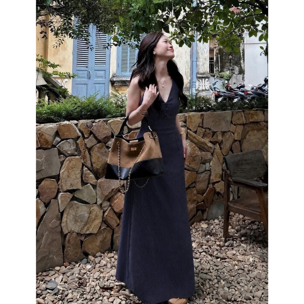 ZIMM STORE-đầm dài nữ màu xanh than cổ chữ v xẻ sâu thiết kế sát nách dáng dài