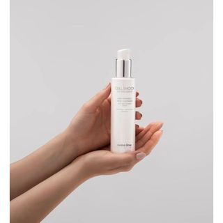 Swissline CS Age Intelligence Skin Friendly Milk Cleanser Sữa rửa mặt không bọt, cấp ẩm và cân bằng pH cho da nhạy cảm