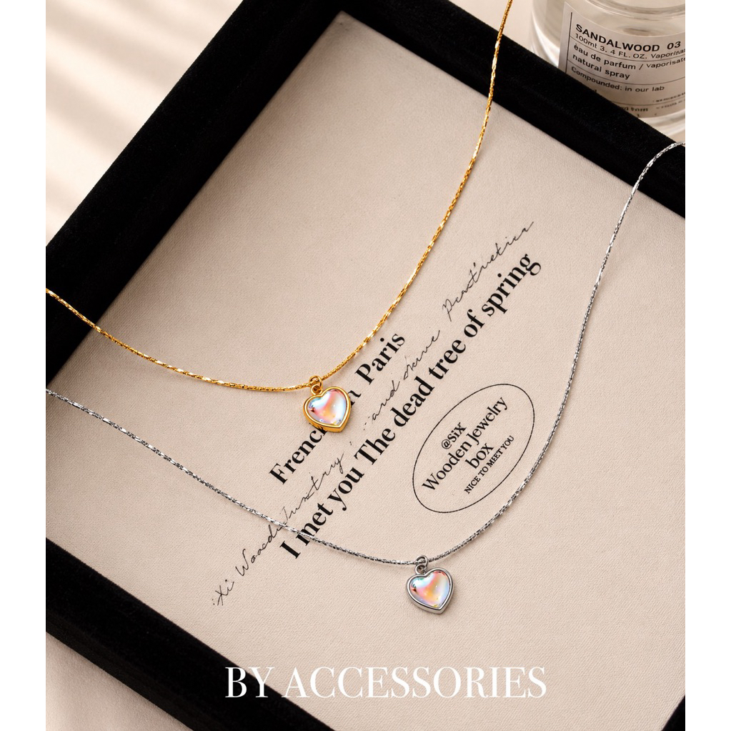 Dây chuyền nữ titan mặt trái tim opal glass ánh màu xanh hồng không gỉ BY ACCESSORIES
