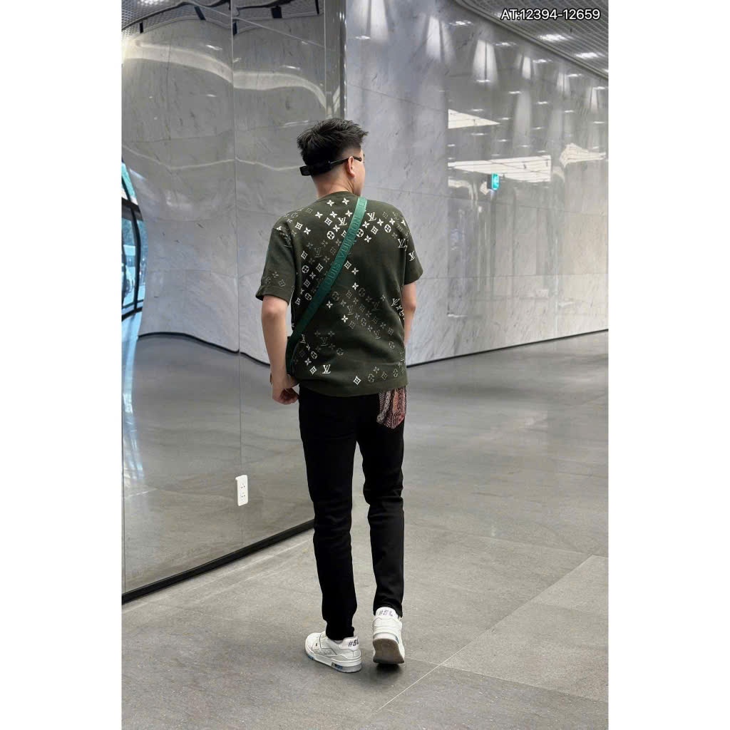 ÁO thun nam qc cổ tròn họa tiết thêu tay ngắn phong cách trẻ trung chuẩn from