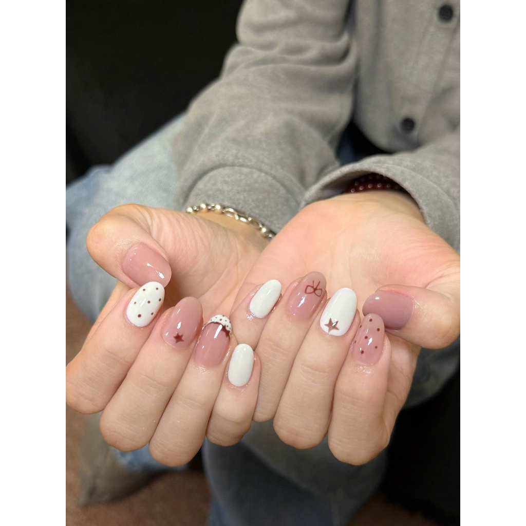Nail Box 30 Móng Form Tròn Ngắn Họa Tiết Sao Nơ Phong Cách Y2K