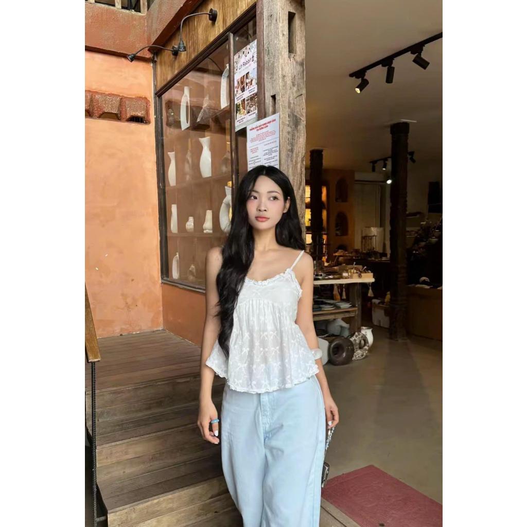 Áo 2 Dây Cổ V Trắng Thêu Nổi Form Xòe Babydoll MORPIN TOP Dáng Ngắn Viền Bèo Ngực SAN Clothings - P200
