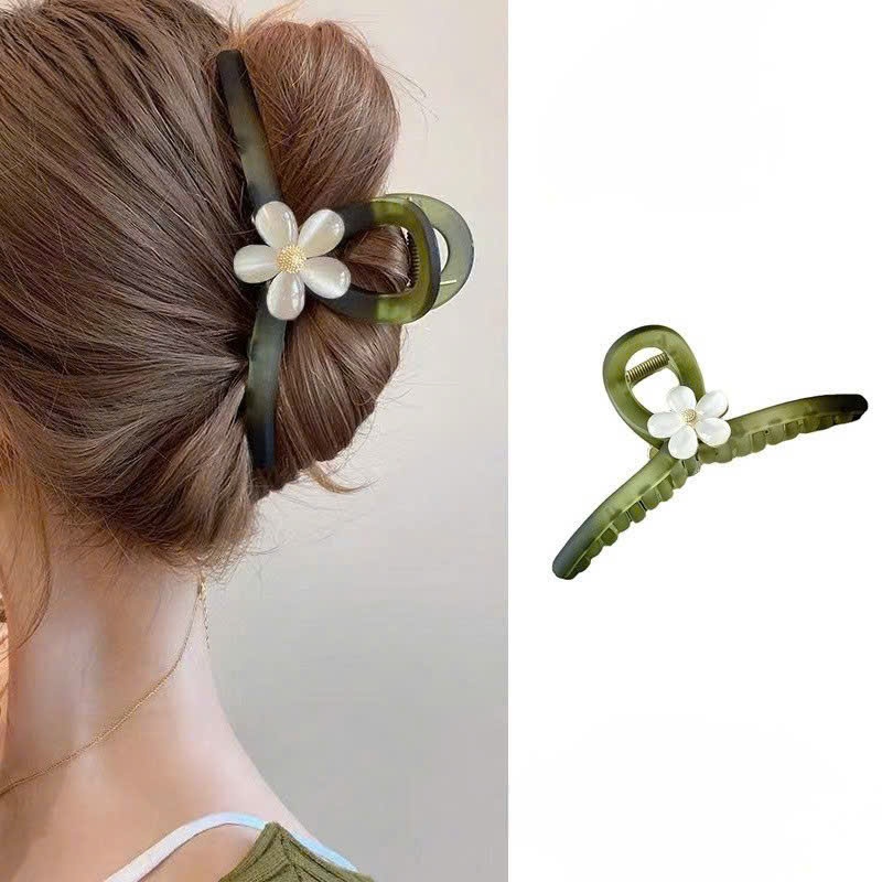 Kẹp Tóc Nữ Càng Cua Hoa Cúc Màu Xanh Rêu – Phụ Kiện Tóc Nữ Thanh Lịch, Nhẹ Nhàng Chuẩn Hàn Quốc
