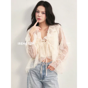 SEO STUDIO - Áo ren cổ v thiết kế tay loe màu kem (kèm áo dây lụa) - Irene Top