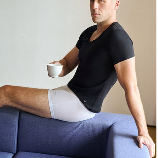 Áo thun nam cổ tim sâu V-NECK cotton compact ONOFF Extra mềm mịn co giãn 4 chiều  - 18IS25A496