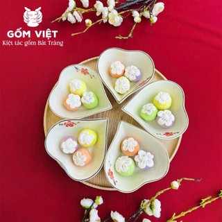 Bộ hũ mứt vẽ tay thủ công hình trái tim hoạ tiết sen, mai, đào cao cấp - Gốm sứ Bát Tràng - Gốm Việt