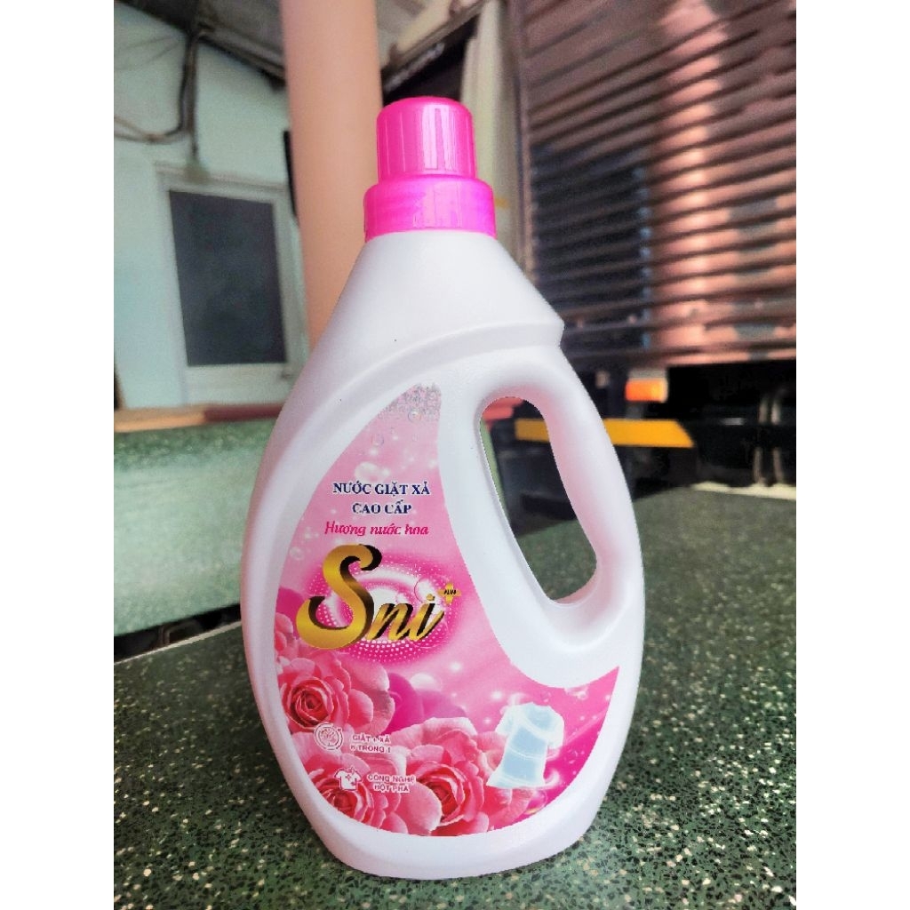 Giặt xả sni 1000ml hương nước hoa