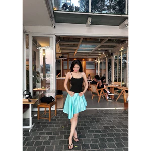 Chân Váy Lụa Xoè Màu Xanh Tiffany ,Hồng Pastel ,Trắng Kem Có Quần Bảo Hộ Chất lụa Mát Rũ không Nhăn🌺