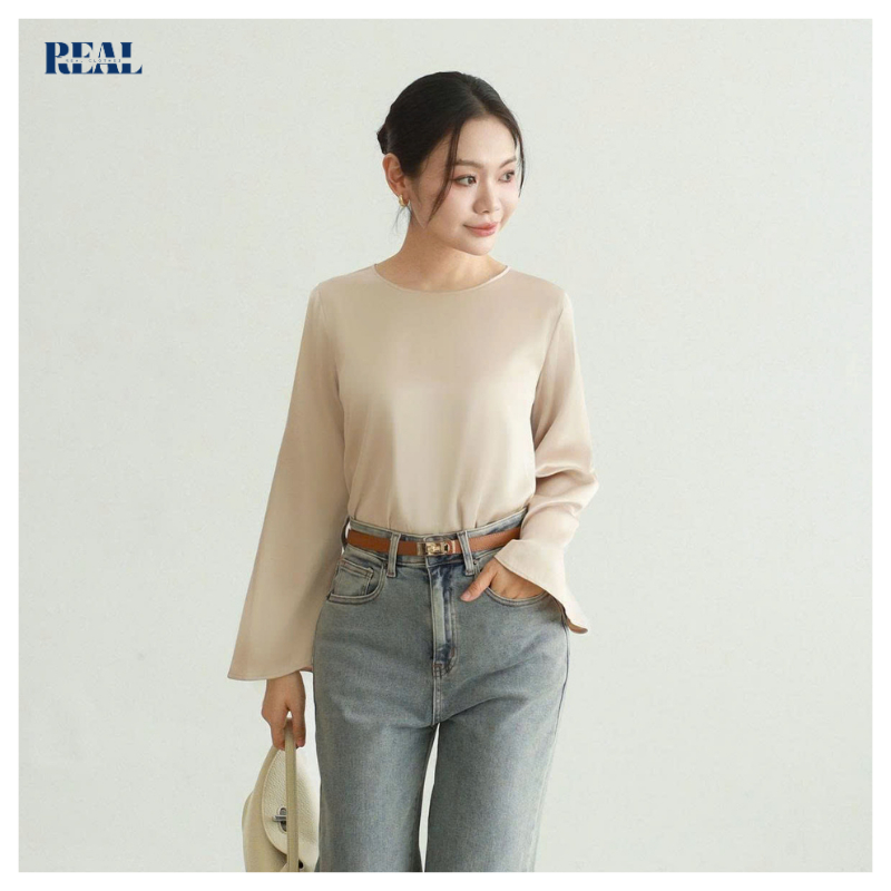 Áo lụa dáng suông cổ tròn tối giản màu nude REAL CLOTHES, mềm mại, sang trọng