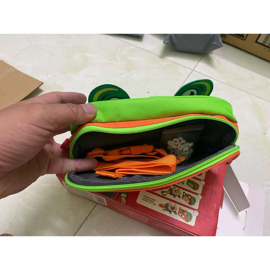 Túi đeo chéo thương hiệu Toony Kids ( Quà tặng Vinamilk)