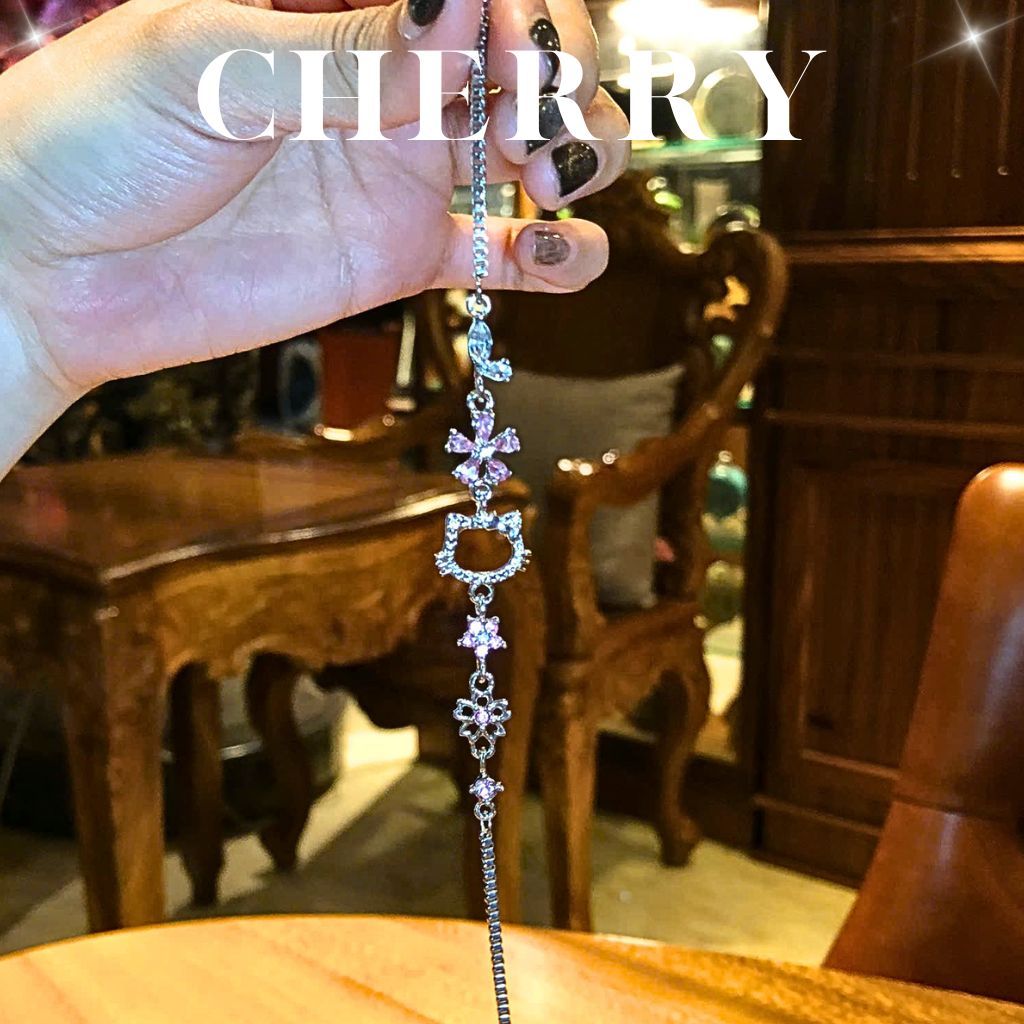 [KHÔNG ĐEN GỈ] Vòng tay titan Hello Kitty nữ đính đá hồng phụ kiện trang sức thời trang CHERRY