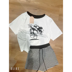 Set áo thun mickey lệch vai phối quần cộc kẻ đen
