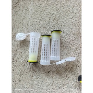 Combo 10 lồng nhốt chúa bằng nhựa tiện lợi