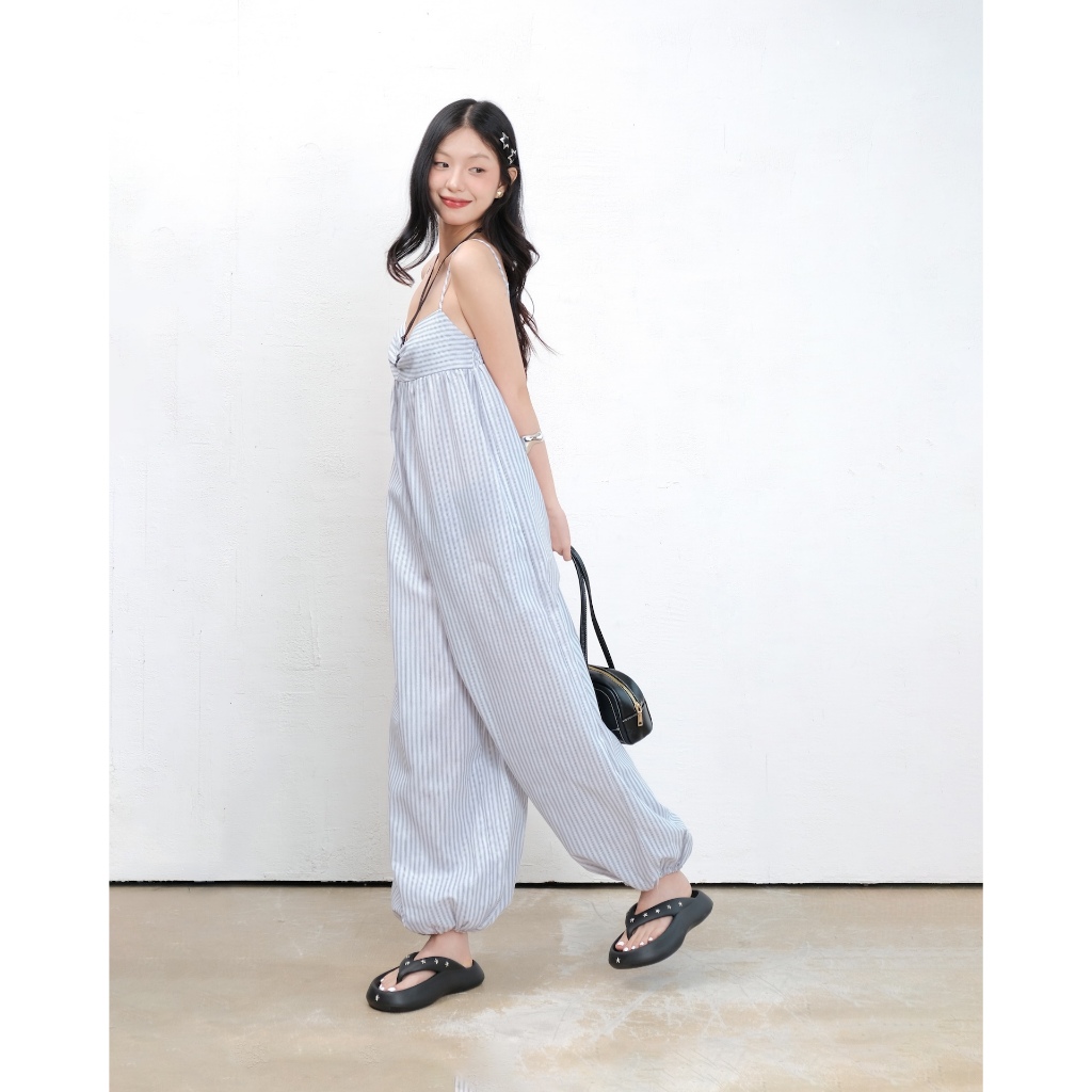 Jumpsuit Nữ BRESKI Hai Dây Họa Tiết Kẻ Sọc Freesize Năng Động Mùa Hè  SECODEE