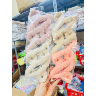 Combo 2 Kẹp Tóc Càng Cua Bọc Lông Vũ Siêu Mềm SP00490 - Kẹp Ngoạm Tóc Lông Xù Hot Trend Thu Đông Nhiều Màu Dễ Thương