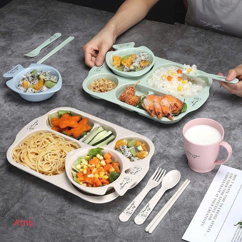 KHAY CƠM LÚA MẠCH 6 CHI TIẾT HÌNH CÁ SIÊU ĐÁNG YÊU