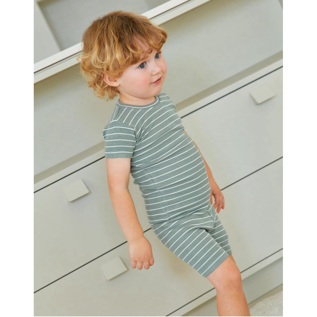 Bộ Cộc Moimoln Viscose form ôm cưng lắm (Hàng dư xịn)