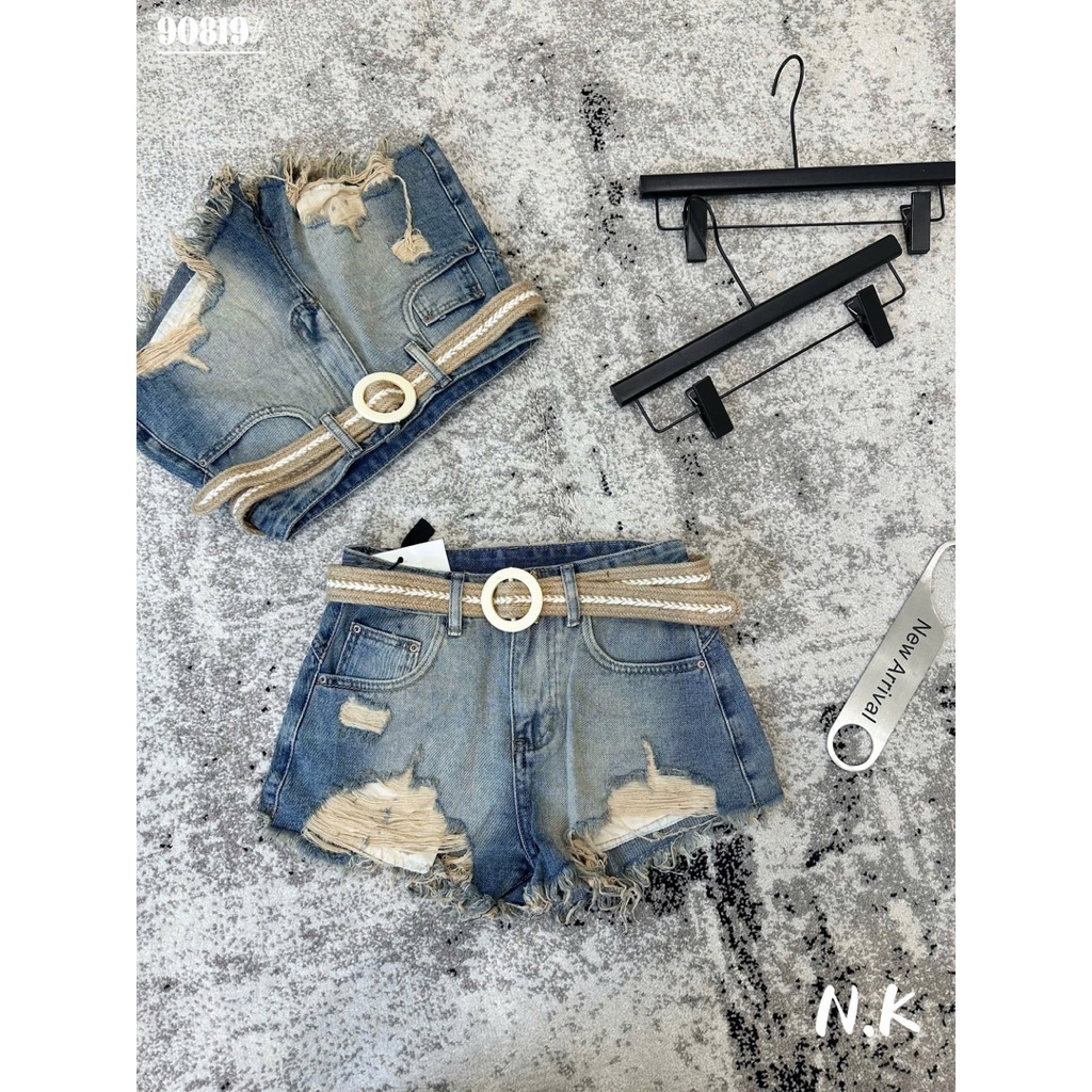 Quần Sooc Jeans lộ túi xanh ánh dơ tua gấu kèm belt siu xinh hàng QC loại 1 e về hàng‼️ • #90819 • S/M/L ✔️
