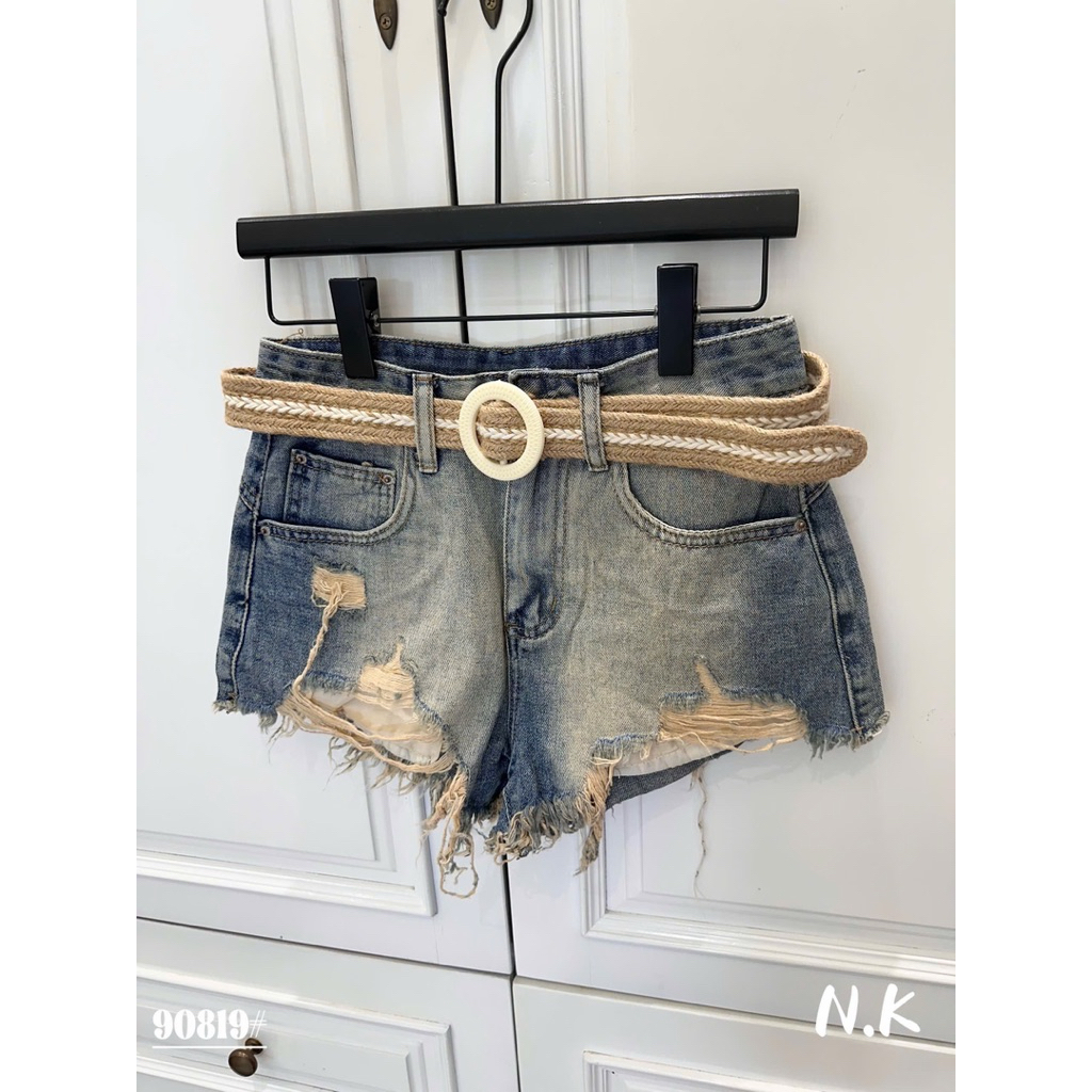 Quần Sooc Jeans lộ túi xanh ánh dơ tua gấu kèm belt siu xinh hàng QC loại 1 e về hàng‼️ • #90819 • S/M/L ✔️