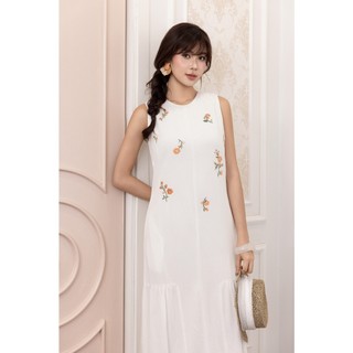 SWANLAKE | Váy Đầm Nữ Maxi Suông Sát Nách Cổ Tròn Vải Linen Thêu Hoa Hai Lớp Du Lịch Biển Hè D13718