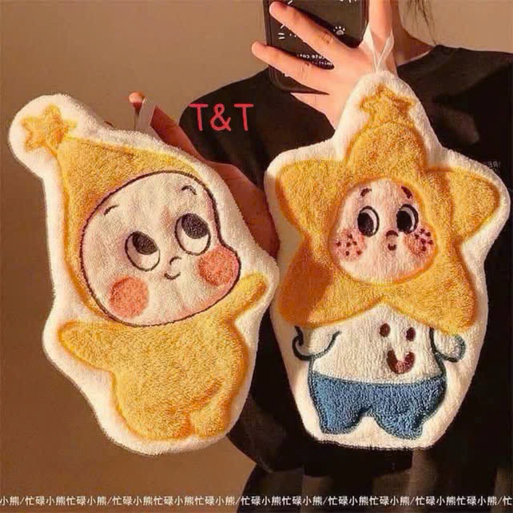 Set 2 khăn lau tay đa năng vải san hô dày dặn có dây treo